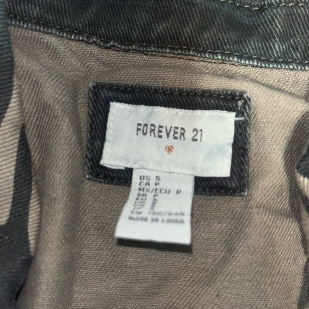 Denim button up - Picture 3 of 3